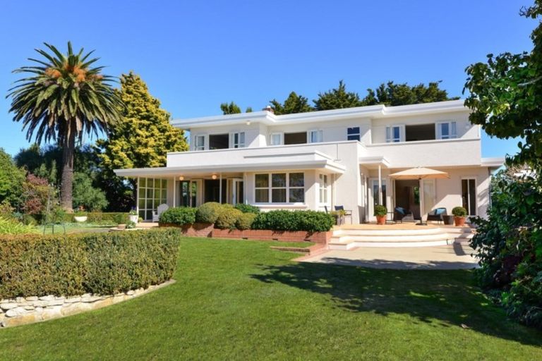 Photo of property in 65 Braid Road, St Andrews, Hamilton, 3200