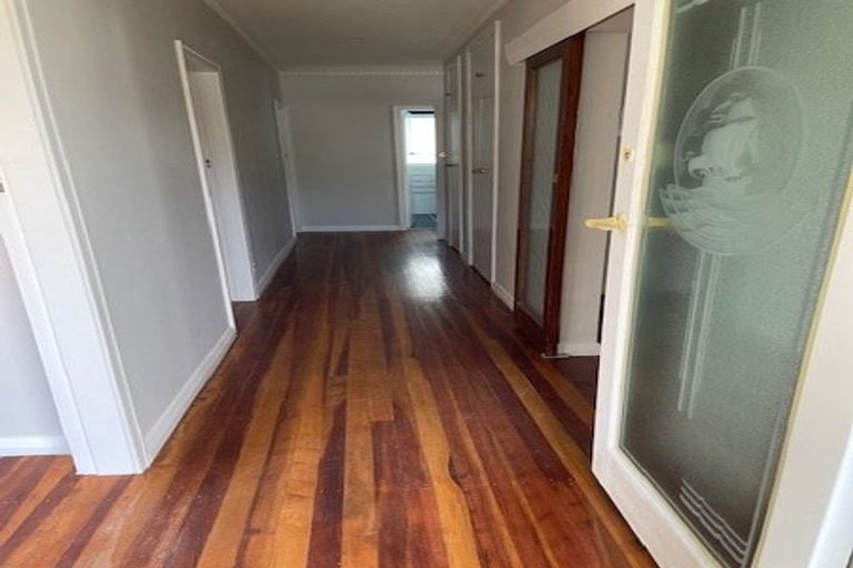 Photo of property in 2/3 Aorangi Place, Birkenhead, Auckland, 0626