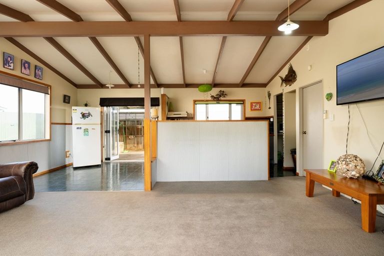 Photo of property in 254 Pukehina Parade, Pukehina, Te Puke, 3189