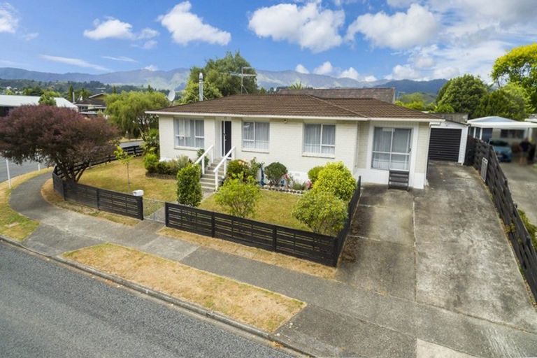 Photo of property in 163 California Drive, Totara Park, Upper Hutt, 5018