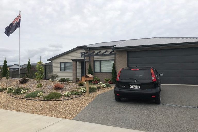 Photo of property in 12 Eastbank Drive, Katikati, 3129