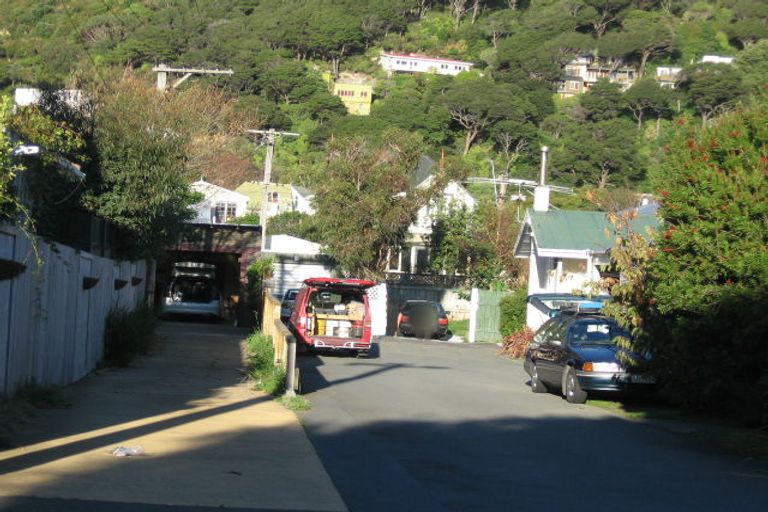 Photo of property in 41-43 Pukatea Street, Eastbourne, Lower Hutt, 5013