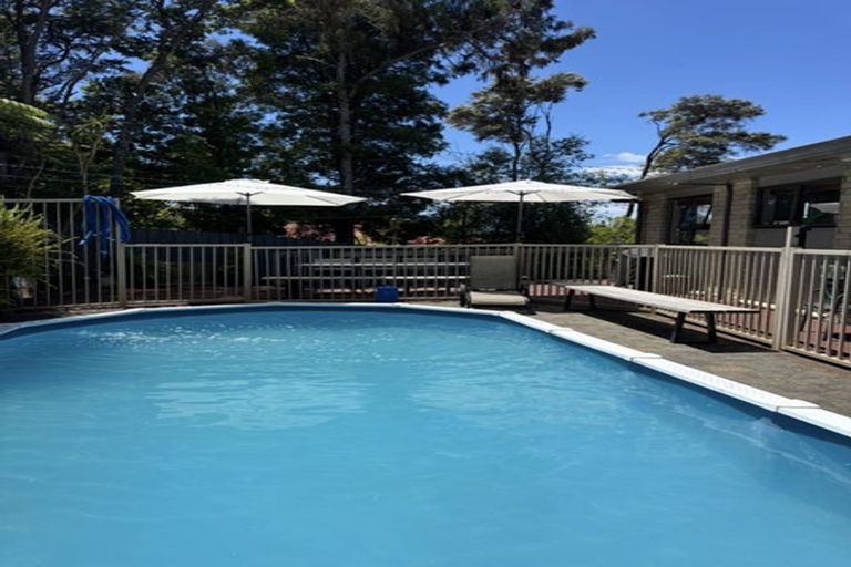 Photo of property in 25 Wirihana Road, Titirangi, Auckland, 0604