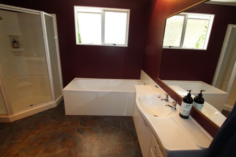 Photo of property in 83 Ridge Road North, Mangatainoka, Pahiatua, 4982