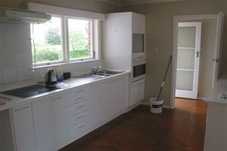 Photo of property in 3/19 Lake Pupuke Drive, Takapuna, Auckland, 0622