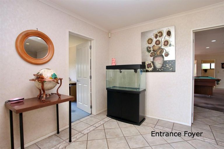 Photo of property in 2 Devon Road, Bucklands Beach, Auckland, 2012