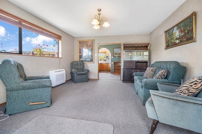 Photo of property in 1/11 Dumfries Drive, Hei Hei, Christchurch, 8042