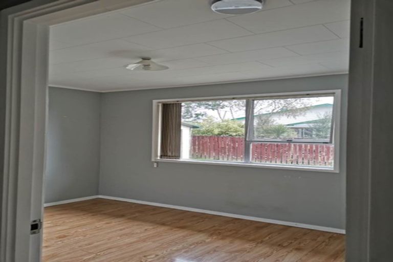 Photo of property in 14 Tango Place, Henderson, Auckland, 0610
