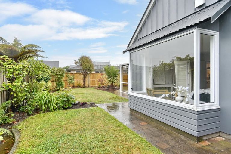 Photo of property in 1/15 Boon Street, Sydenham, Christchurch, 8023