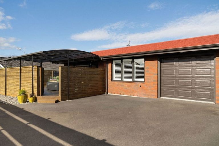 Photo of property in 2/419 Maunganui Road, Mount Maunganui, 3116