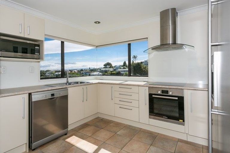 Photo of property in 24b Clyde Road, Bluff Hill, Napier, 4110