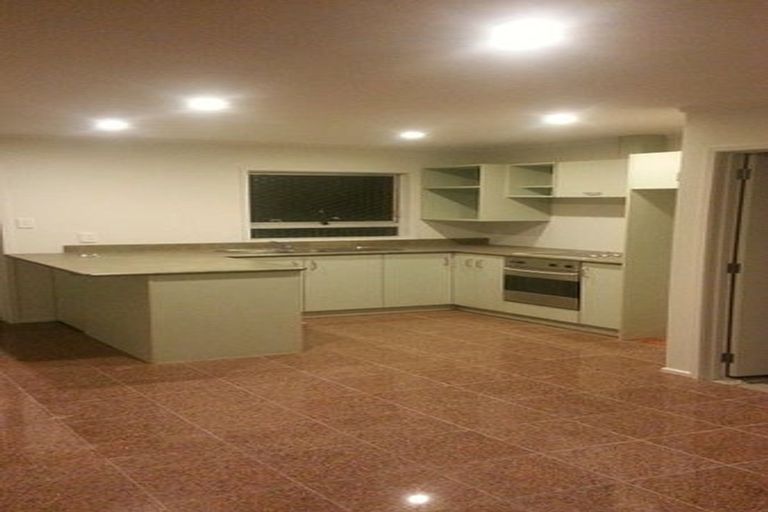 Photo of property in 76 Manuka Road, Glenfield, Auckland, 0629