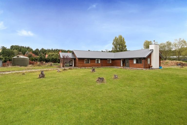 Photo of property in 13 Loach Road, Hawea Flat, Wanaka, 9382