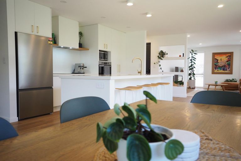 Photo of property in 12 Te Kio Crescent, Papamoa Beach, Papamoa, 3118