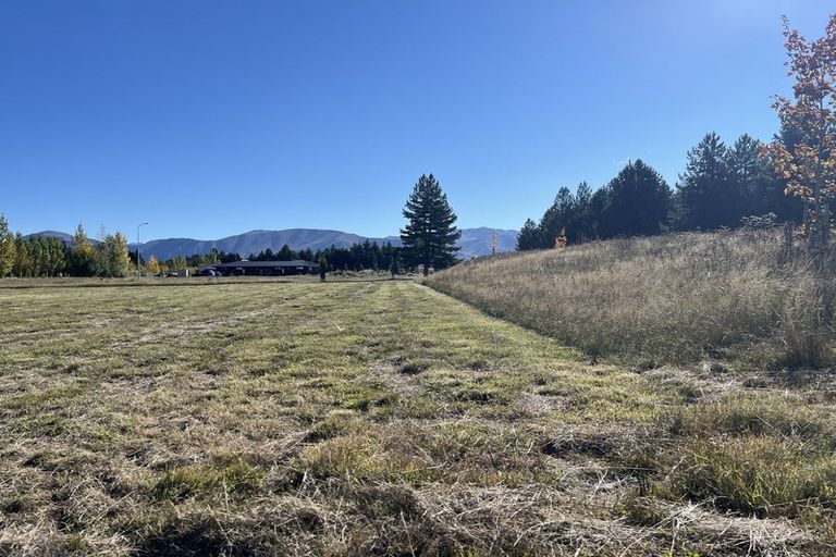 Photo of property in 1 Temple Drive, Twizel, 7901