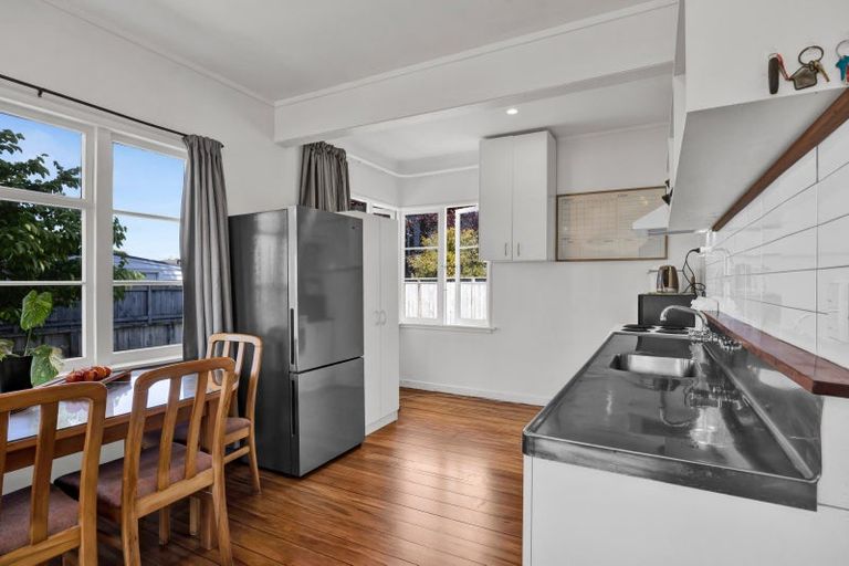 Photo of property in 63 Brois Street, Frankleigh Park, New Plymouth, 4310