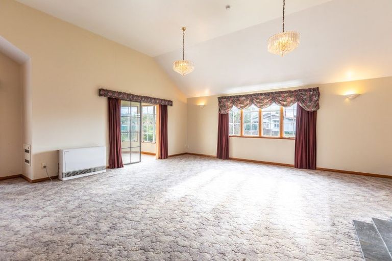Photo of property in 12 Gertrude Street, Dannevirke, 4930