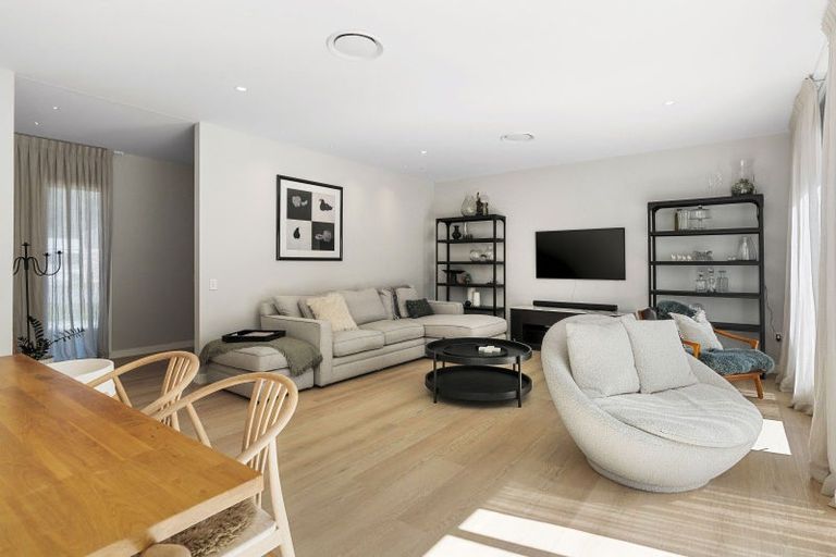 Photo of property in 28 Orchard Road, Greytown, 5712