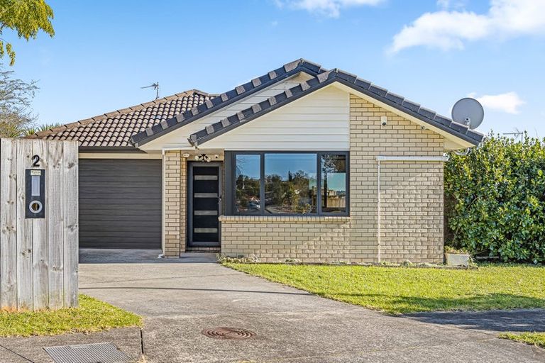 Photo of property in 2 Anna Lane, Glen Eden, Auckland, 0602