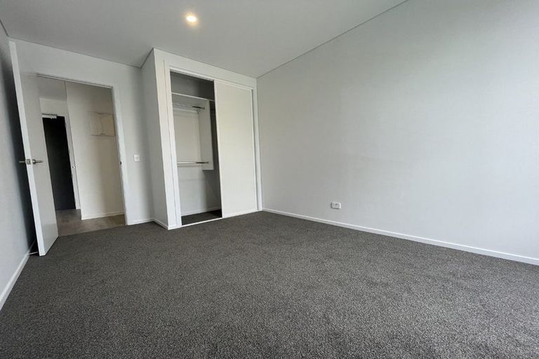 Photo of property in 104/2 Rauroa Lane, Hobsonville, Auckland, 0616