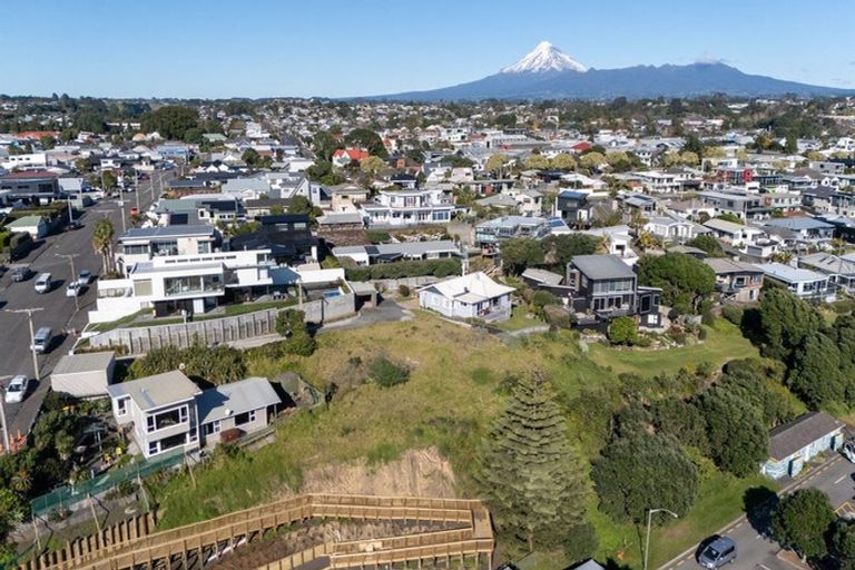Photo of property in 2a Beach Street, Fitzroy, New Plymouth, 4312
