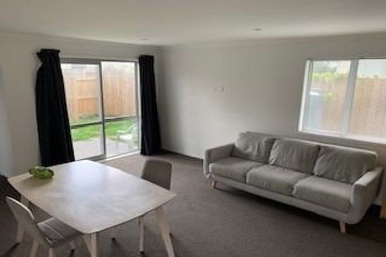 Photo of property in 4/9 Hibiscus Avenue, Hamilton Lake, Hamilton, 3204