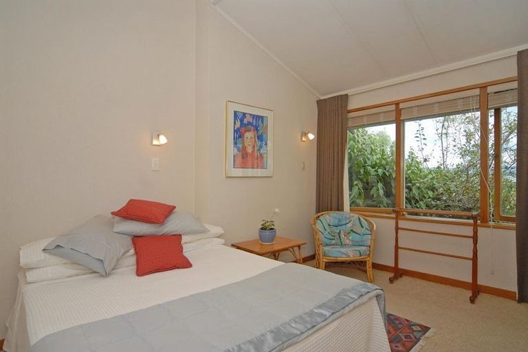 Photo of property in 28 George Street, Hospital Hill, Napier, 4110