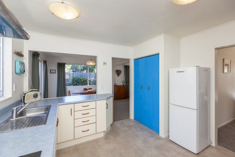 Photo of property in 29 Tui Road, Raumati Beach, Paraparaumu, 5032