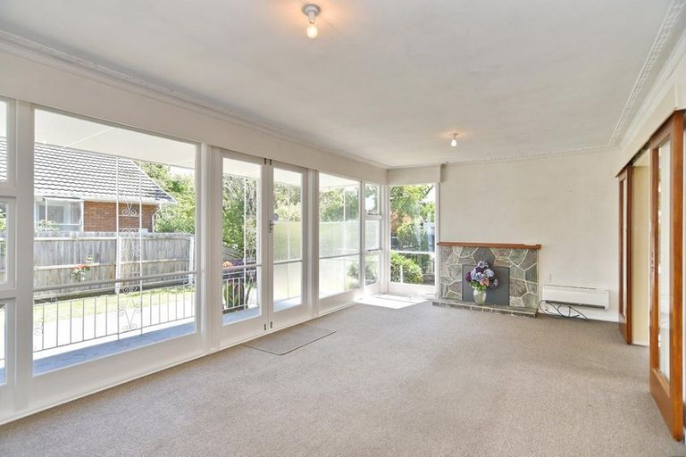 Photo of property in 63 Woodbury Street, Russley, Christchurch, 8042