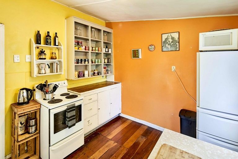 Photo of property in 16a Rhodes Street, Newtown, Wellington, 6021