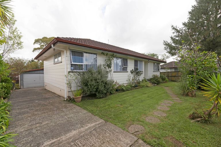 Photo of property in 14 Penfold Place, Henderson, Auckland, 0610