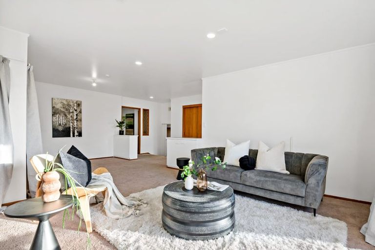 Photo of property in 40 Pigeon Mountain Road, Half Moon Bay, Auckland, 2012