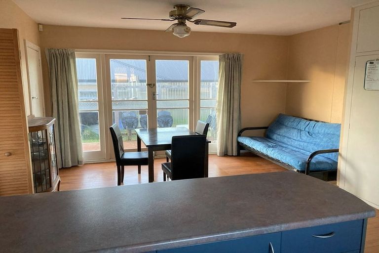 Photo of property in 5 Marriotts Road, North New Brighton, Christchurch, 8083