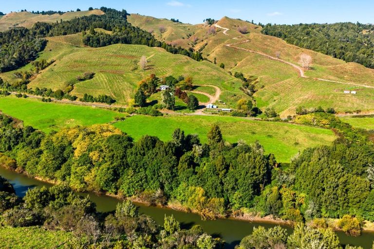 Photo of property in 1041 Paparoa Road, Kirikau, Taumarunui, 3993
