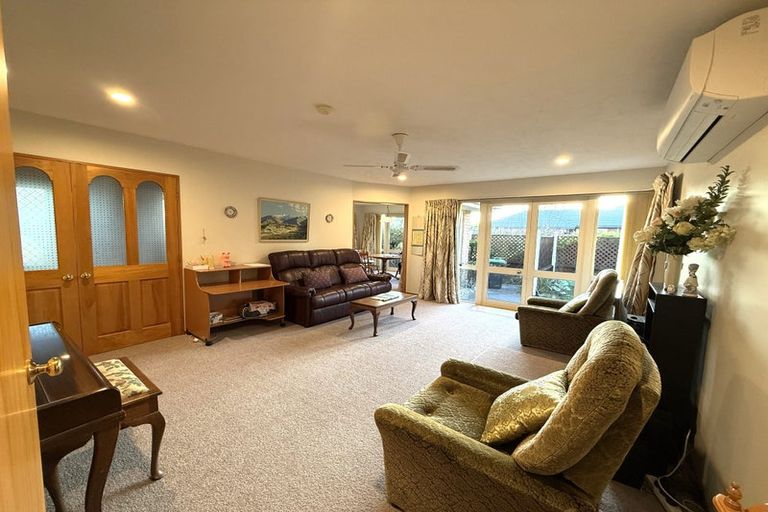 Photo of property in 1/22 Brigham Drive, Halswell, Christchurch, 8025