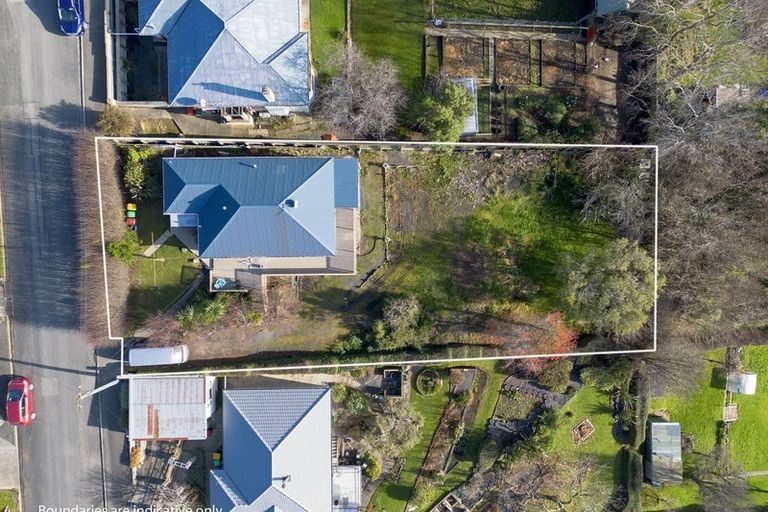 Photo of property in 82 District Road, Green Island, Dunedin, 9018