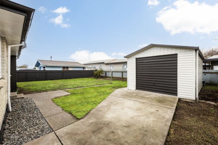 Photo of property in 16 Peterhead Avenue, Flaxmere, Hastings, 4120