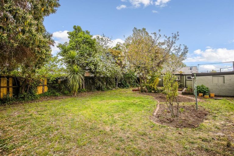 Photo of property in 87 Vagues Road, Northcote, Christchurch, 8052