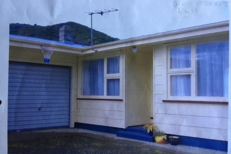 Photo of property in 30c York Street, Picton, 7220