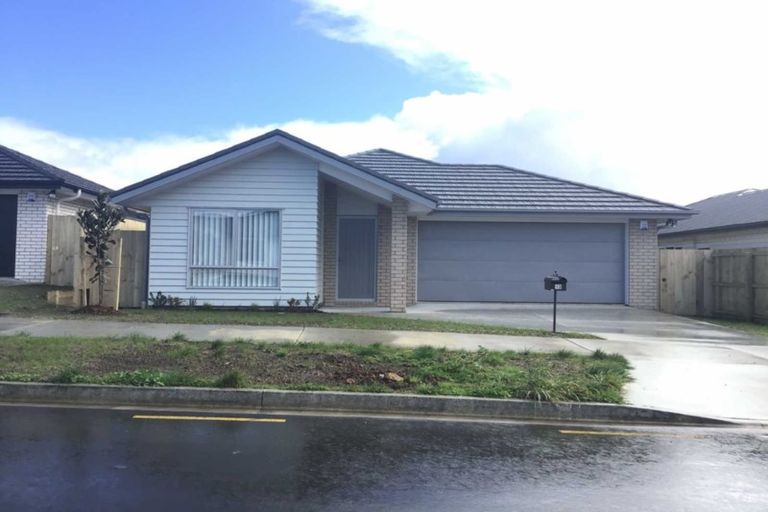 Photo of property in 12 Rainsford Road, Pukekohe, 2120