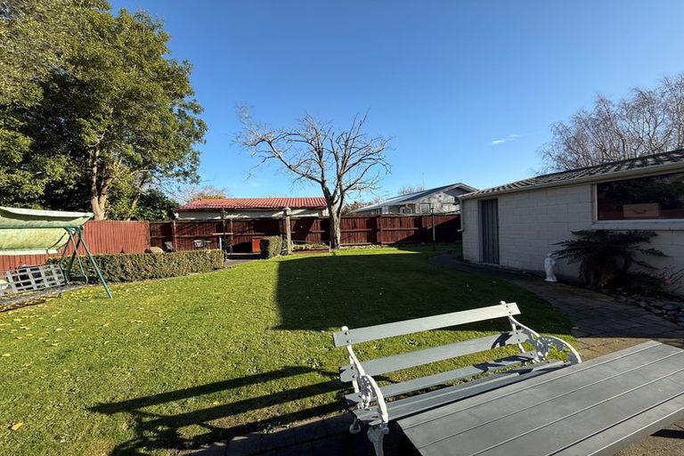 Photo of property in 60 Solomon Avenue, Redwood, Christchurch, 8051