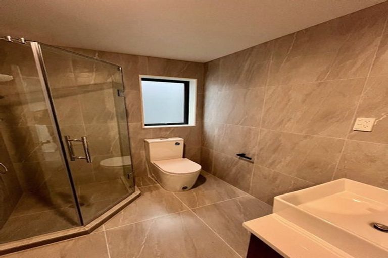 Photo of property in 14d Serjeant Street, Henderson, Auckland, 0612