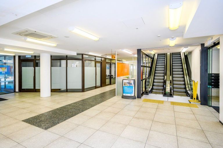 Photo of property in Twin Towers, 811/17 Putney Way, Manukau, Auckland, 2104