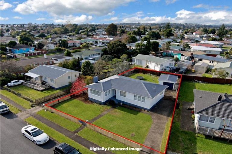 Photo of property in 58 Addington Avenue, Manurewa, Auckland, 2102