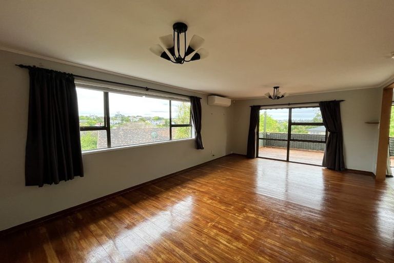 Photo of property in 10 Kallista Place, Browns Bay, Auckland, 0630