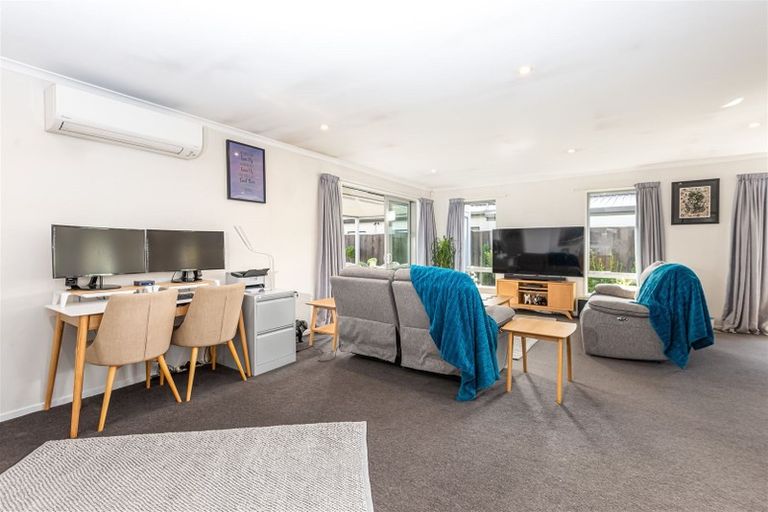 Photo of property in 3 Fredrica Lane, Heathcote Valley, Christchurch, 8022