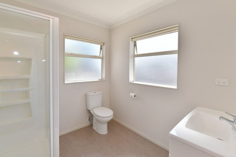 Photo of property in 25 Pine Road, Orewa, 0931