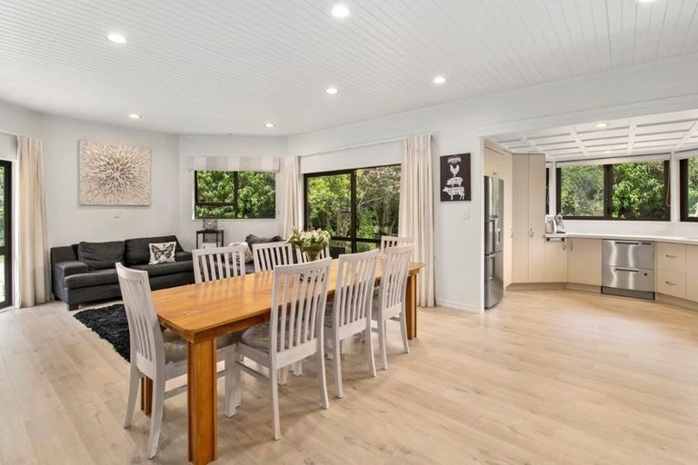 Photo of property in 21 Hurunui Street, Waikanae, 5036