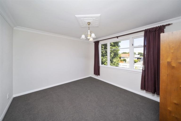 Photo of property in 48 Burns Street, Hawera, 4610