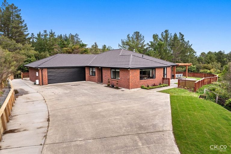 Photo of property in 3 Streets Way, Timberlea, Upper Hutt, 5018
